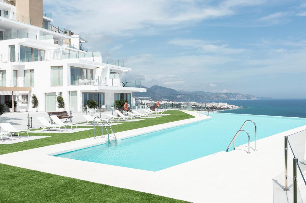 Apartamentos Martalia Nerja Торрокс-Коста Экстерьер фото