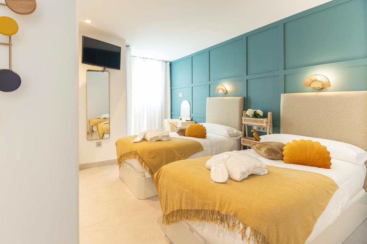 Apartamentos Martalia Nerja Торрокс-Коста Экстерьер фото